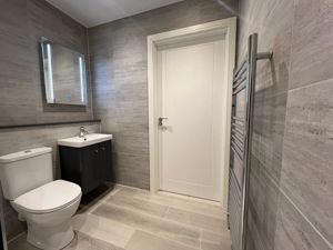 Photo 1- click for photo gallery